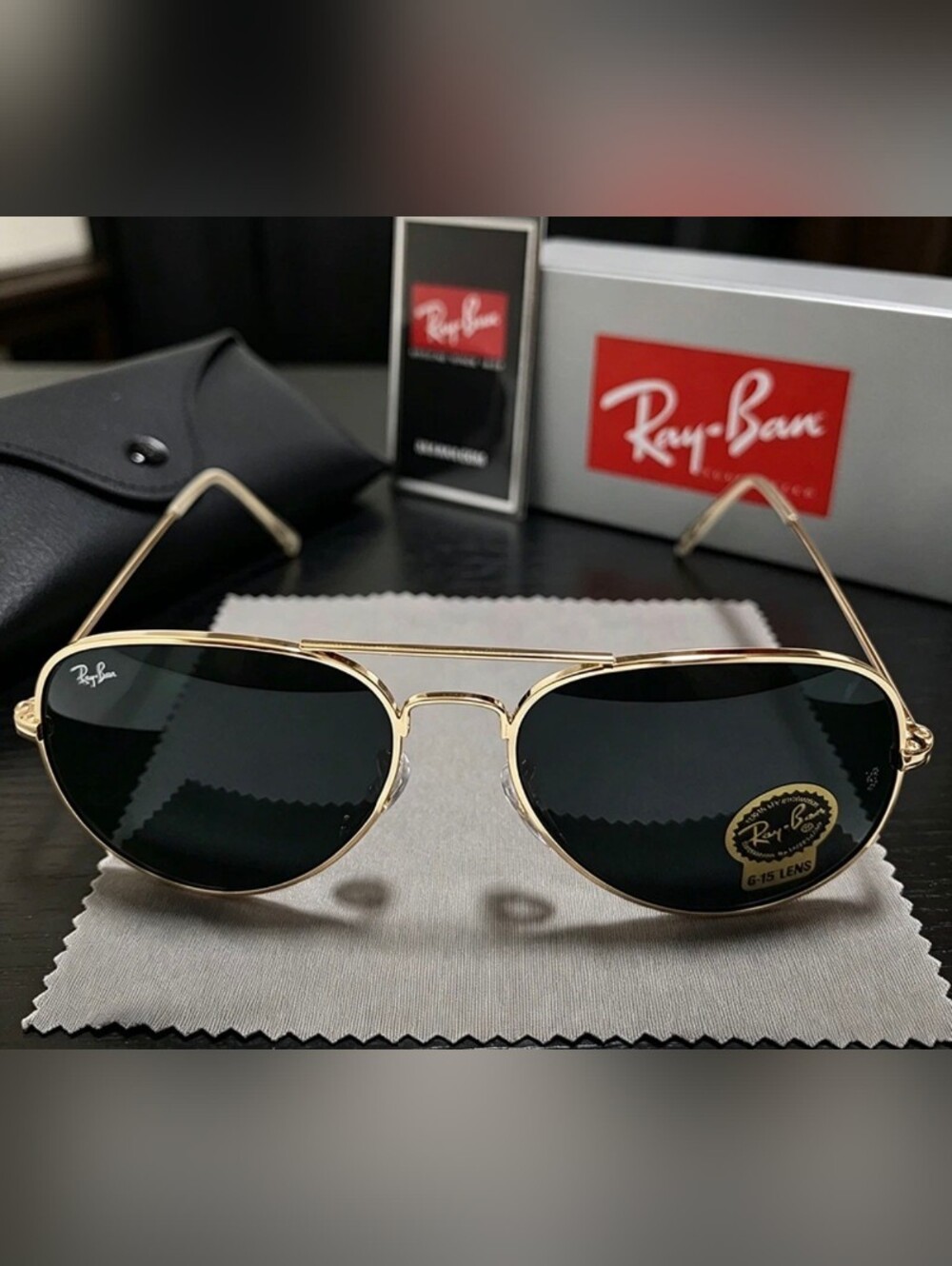 New With Box 62mm Ray-Ban Aviator Gold Frames Black Lenses G-15 Lens RB3026
